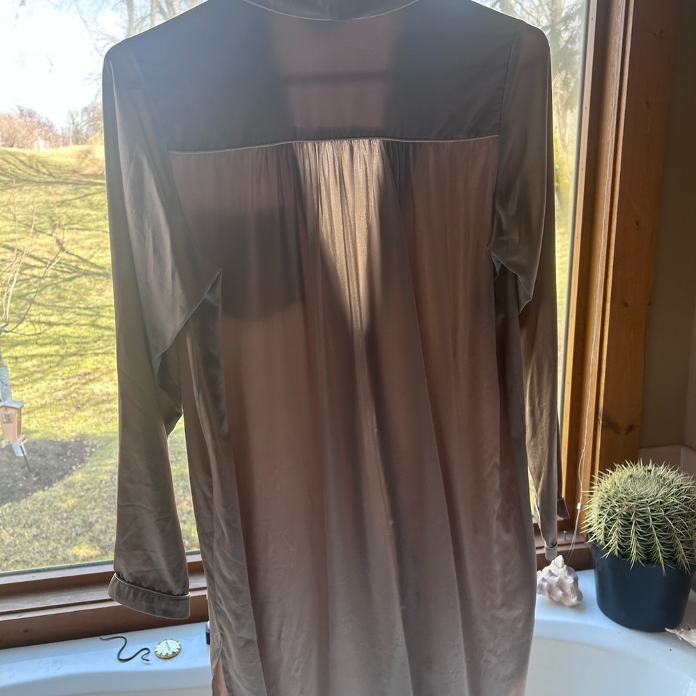 Taupe nightshirt 100% silk petite small